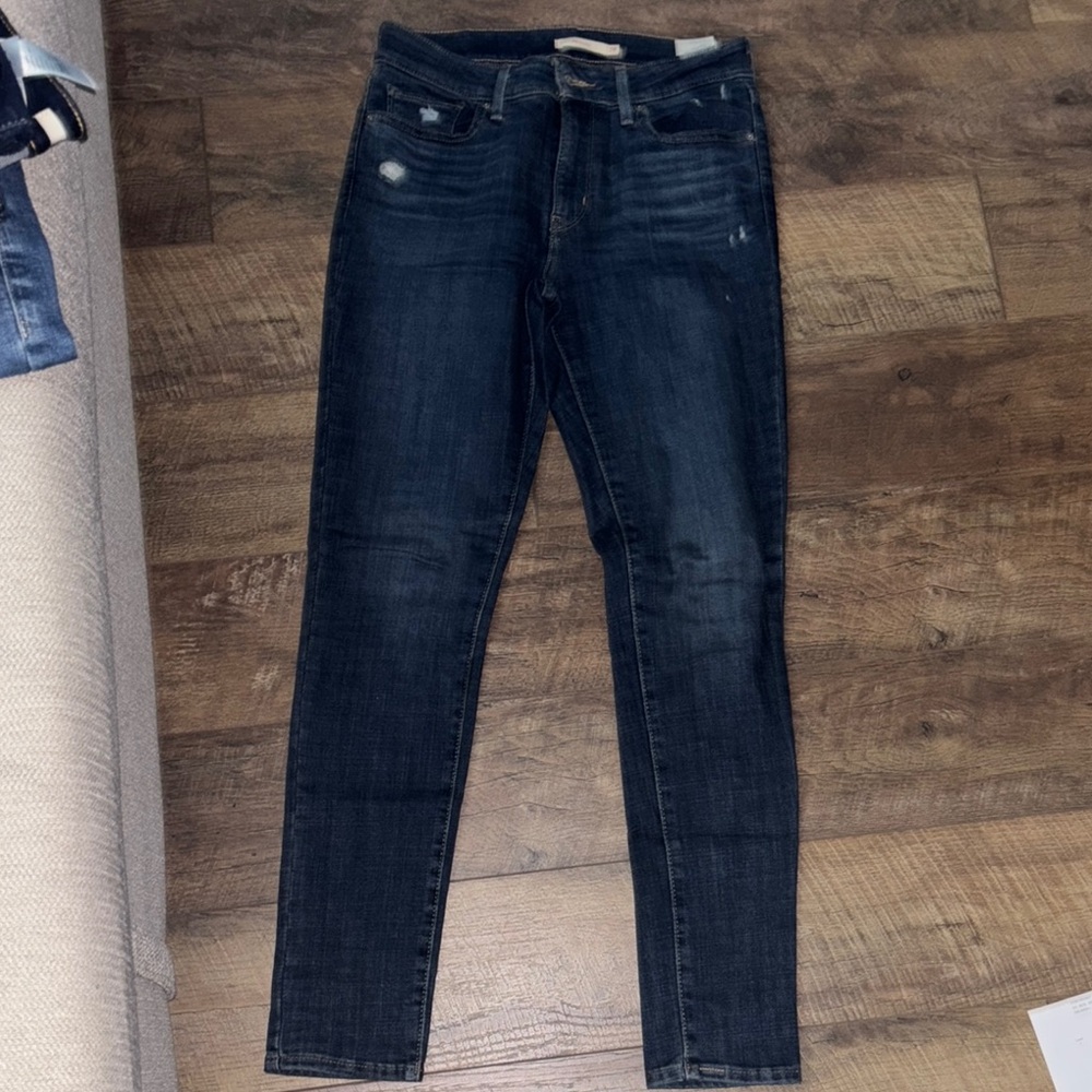 Levi's Blue 711 Skinny Jeans with Classic Denim Texture